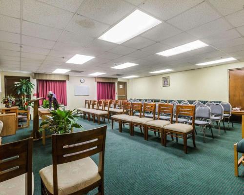 Quality Inn & Suites near Coliseum and Hwy 231 North