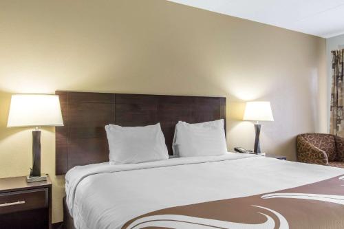 Quality Inn Downtown Historic District – Mobile, AL