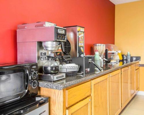 Econo Lodge Eufaula South - 레스토랑