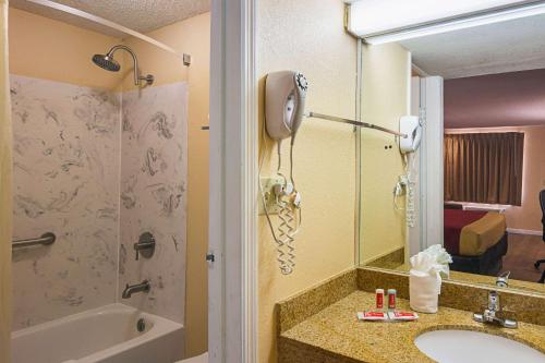 Econo Lodge Oxford - main image