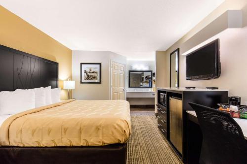 Quality Inn Trussville I-59 exit 141 - image 9