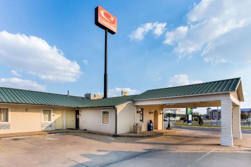 Econo Lodge Jonesboro - image 9