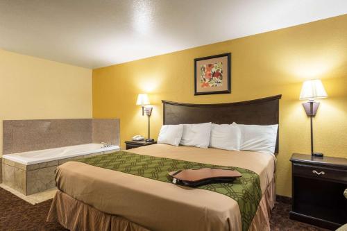 Econo Lodge Inn & Suites Searcy