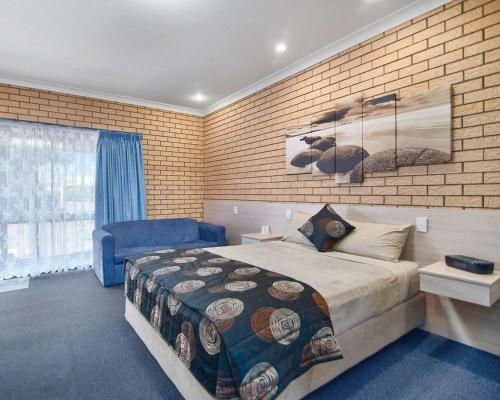 Warwick Settlers Inn Room Type - Standard Queen Room