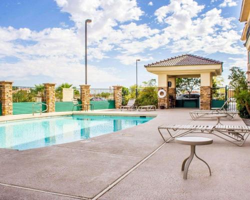 Comfort Inn & Suites Yuma