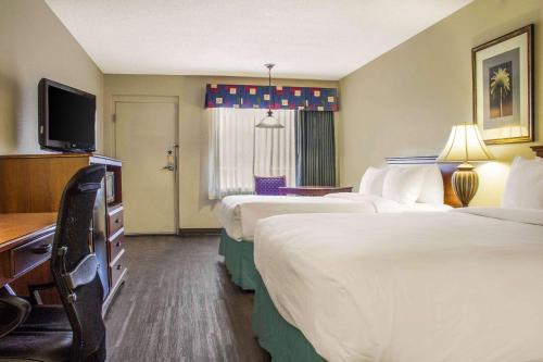 Quality Inn Benson I-10 Exit 304