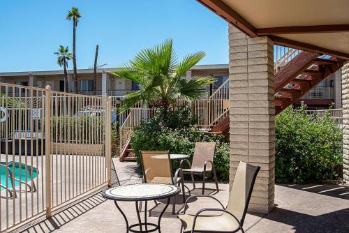 Tesis özellikleri, Quality Inn & Suites Phoenix NW - Sun City in Phoenix (AZ)