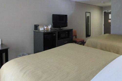 Quality Inn & Suites Fresno Northwest