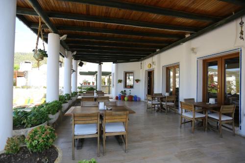 Eden Hotel - image 4