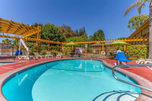 Facilities, Comfort Inn in Santa Cruz (CA)