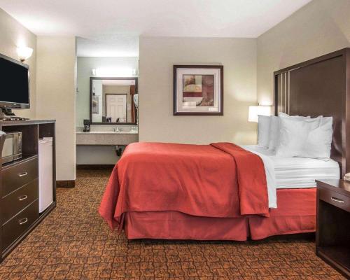 Quality Inn & Suites Woodland