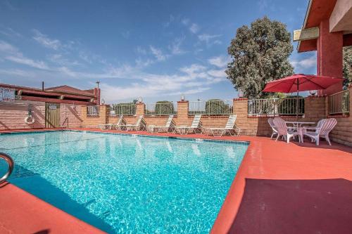 Econo Lodge Anaheim North