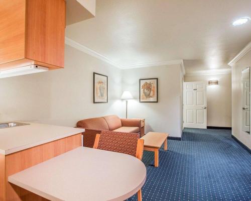 Comfort Inn & Suites Salinas