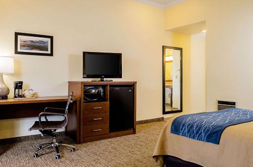 Comfort Inn Monterey Peninsula Airport