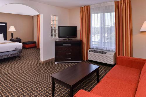 Hotel Nova SFO By FairBridge - main image