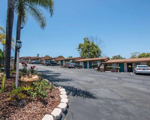 Rodeway Inn Fallbrook Downtown - main image
