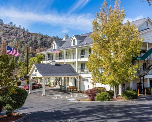 Quality Inn Yosemite Valley Gateway - Accommodation - Mariposa