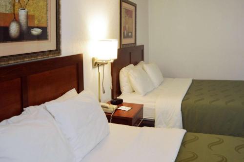 Quality Inn Yosemite Valley Gateway Room Type - Queen Room with Two Queen Beds - Non-Smoking/Ground Floor