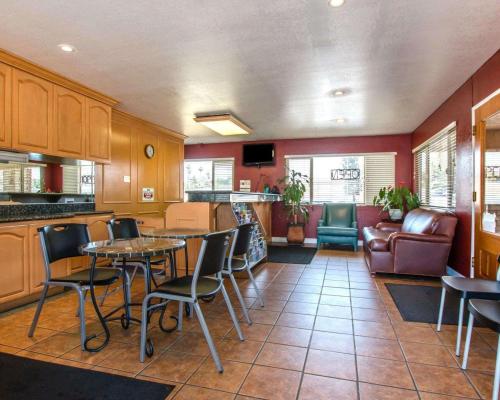 Rodeway Inn Fallbrook Downtown in Fallbrook, USA