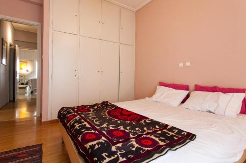 2 Bedroom Artist's Apartment - So Athens, Atény (fotografie 3)