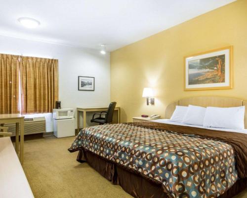 King Room - Non-Smoking