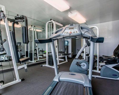 Quality Inn & Suites Montebello - Los Angeles - image 12