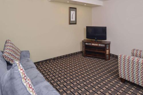 Quality Inn & Suites Montebello - Los Angelas