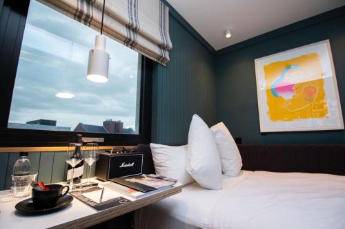 hotel photo
