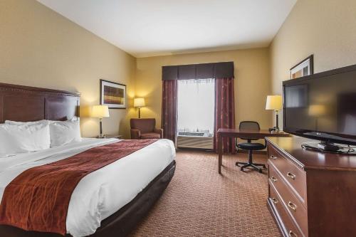 Comfort Hotel Airport Comfort Inn Airport St. Johns is a popular choice amongst travelers in St. Johns (NL), whether exploring or just passing through. The property offers guests a range of services and amenities designe