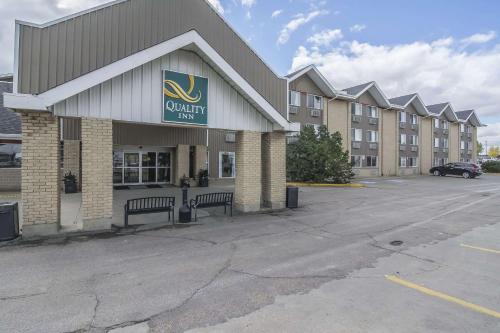 Quality Inn West Edmonton - image 5