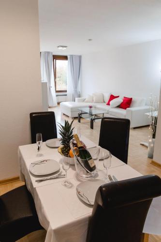 Létesítmények, Luxury flat between Cologne and Bonn and Phantasialand Bruhl in Wesseling