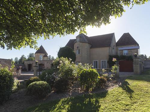 Gorgeous manor in the Auvergne with private pool