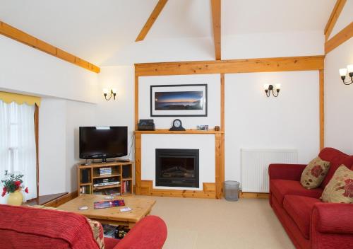 Bovisand Lodge Holiday Park - image 10