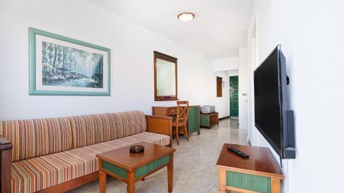 Las Faluas - image 4