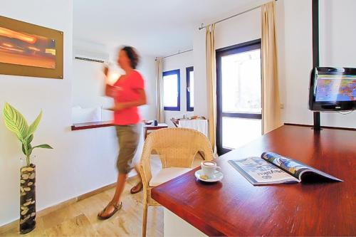 4reasons hotel + bistro | 12+ - image 2