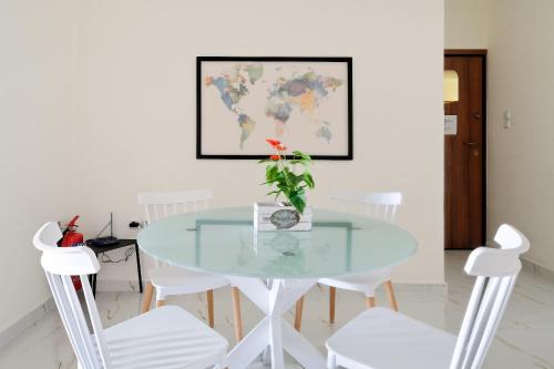 Athens Heartbeat - image 12