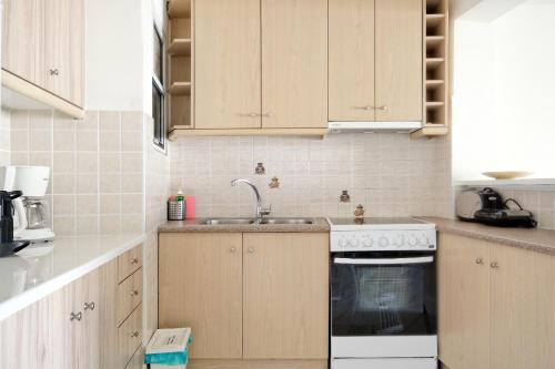 Athens Heartbeat - image 2