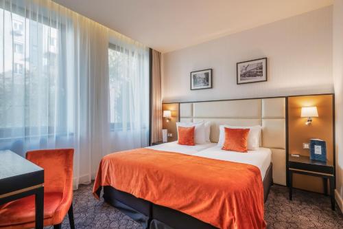 Eurostars Danube Budapest - image 2