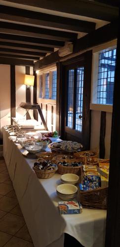 Food and beverages, Tudor Lodge Hotel in Greater London North West