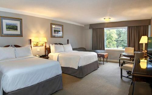 2 double beds