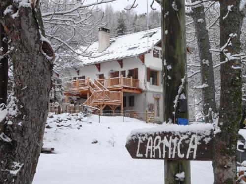 Maison d'hôtes l'Arnica (Maison d'hotes l'Arnica) in La Breole