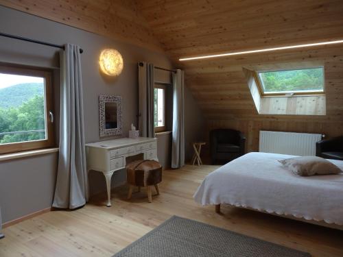 Maison d'hôtes l'Arnica (Maison d'hotes l'Arnica) in La Breole
