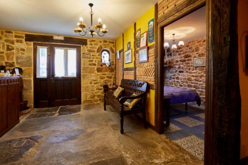 Posada Rural Ochohermanas chambre d'hôte Los Corrales de Buelna