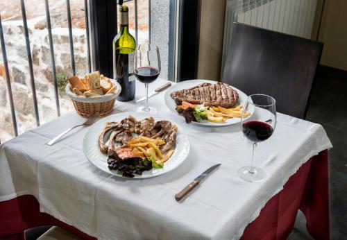Hotel Puerta de la Santa - 식음료(F&B)