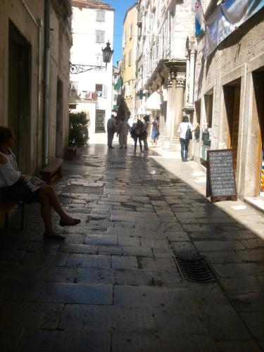 Private Apartments In Diocletians Palace - image 12
