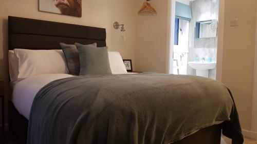 Airanloch Bed & Breakfast, Loch Ness, Adult Only