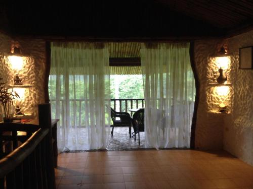 Bambua Nature Cottages and Hostel near Sabang Tengerpart