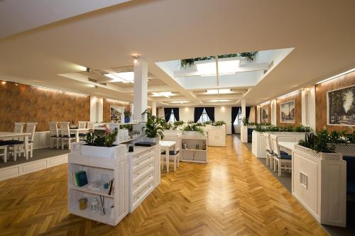 餐廳, Hotel Slavia in 斯維塔維
