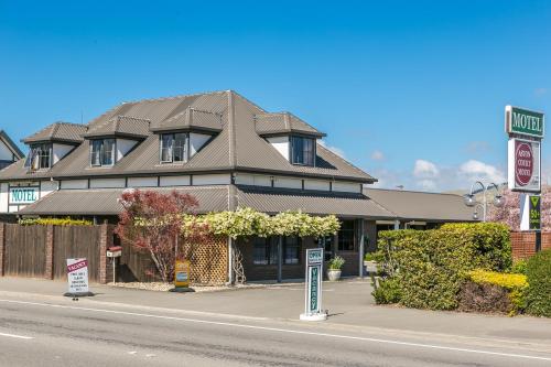 Aston Court Motel - Accommodation - Blenheim