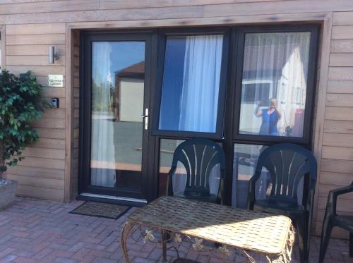 Entrance, Cloverlea Cottages in Westerleigh